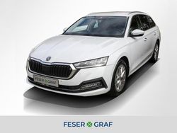 Moon weiss perleffekt Gebraucht 2021 Skoda Octavia Style Kombi | 17.340 € (Fairer Preis)