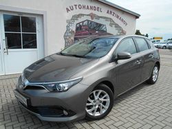 Gray metallic Gebraucht 2017 Toyota Auris Comfort Limousine | 13.299 € (Fairer Preis)