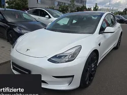 Weiß Gebraucht 2021 Tesla Model 3 Performance Limousine | 26.800 € (Guter Preis)