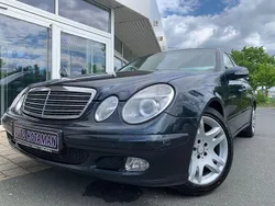 Schwarz Gebraucht 2004 Mercedes E220 Limousine | 4.399 € (Fairer Preis)