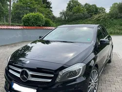 Schwarz Gebraucht 2013 Mercedes A180 AMG line Limousine | 11.200 € (Etwas zu teuer)