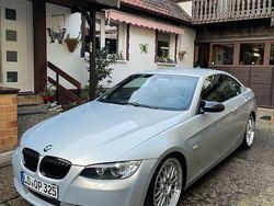 Silber Gebraucht 2009 BMW 325 Sport Line Coupé | 9.199 € (Guter Preis)