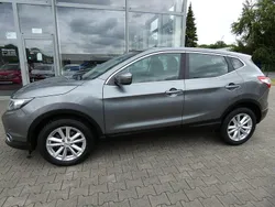 Grau Gebraucht 2014 Nissan Qashqai Acenta SUV | 7.990 € (Guter Preis)