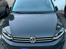 Grau Gebraucht 2018 VW Touran Van / Kleinbus | 18.500 € (Guter Preis)