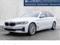 Weiß Gebraucht 2023 BMW 530e Sport Line Kombi | 37.990 € (Fairer Preis)