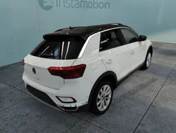 Weiß Gebraucht 2024 VW T-Roc Style SUV | 31.650 € (Fairer Preis)