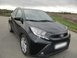 Schwarz Gebraucht 2022 Toyota Aygo Kleinwagen | 12.580 € (Guter Preis)