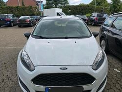 Weiß Gebraucht 2016 Ford Fiesta Titanium Kleinwagen | 6.800 € (Fairer Preis)