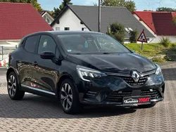 Metallic black pearl schwarz Gebraucht 2023 Renault Clio V Evolution Kleinwagen | 17.990 € (Fairer Preis)