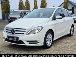 Calcitweiss unilack Gebraucht 2014 Mercedes B180 Van / Kleinbus | 12.300 € (Fairer Preis)