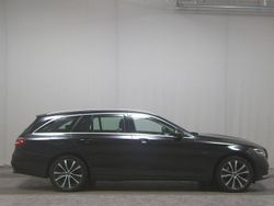 Schwarz Gebraucht 2021 Mercedes E300 Avantgarde Kombi | 22.780 € (Guter Preis)