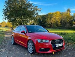 Rot Gebraucht 2015 Audi A3 Sportback Kleinwagen | 14.000 € (Etwas zu teuer)