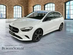 Unilack polarweiß Gebraucht 2024 Mercedes B200 Night Van / Kleinbus | 33.400 € (Teuer)