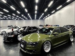 Grün Gebraucht 2011 Audi A8 Limousine | 29.999 €