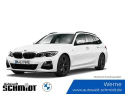 Alpinweiß uni Gebraucht 2021 BMW 330e M Sport Kombi | 28.390 € (Teuer)