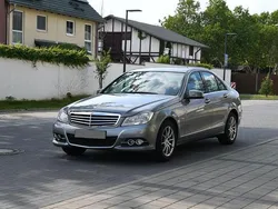 Silber Gebraucht 2011 Mercedes C180 Elegance Limousine | 12.200 € (Fairer Preis)