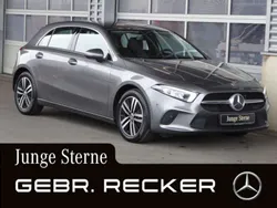 Grau Gebraucht 2023 Mercedes A200 Progressive Limousine | 30.850 € (Fairer Preis)