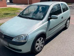 Grün Gebraucht 2002 Opel Corsa Kleinwagen | 800 € (Guter Preis)