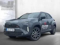 Grau Gebraucht 2025 Toyota Yaris Cross Sport SUV | 35.222 € (Teuer)