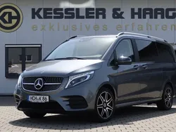 Lackfarbe selenitgrau mb7992 Gebraucht 2021 Mercedes V300 Van / Kleinbus | 59.999 € (Etwas zu teuer)