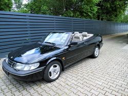 Schwarz Gebraucht 1997 Saab 900 Cabriolet Cabrio | 2.300 €