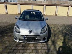 Silber Gebraucht 2011 Renault Twingo Kleinwagen | 1.800 €