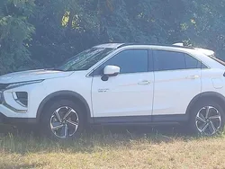 Weiß Gebraucht 2022 Mitsubishi Eclipse Cross Basis SUV | 21.900 € (Guter Preis)