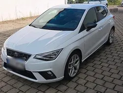 Weiß Gebraucht 2019 Seat Ibiza Kleinwagen | 16.500 € (Etwas zu teuer)