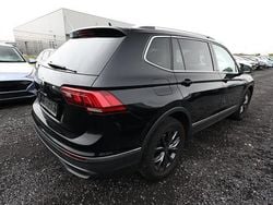 Deep black perleffekt deep black perleffekt Gebraucht 2022 VW Tiguan Allspace S SUV | 31.386 € (Etwas zu teuer)