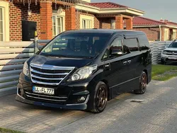 Schwarz Gebraucht 2014 Toyota Alphard Van / Kleinbus | 24.000 €