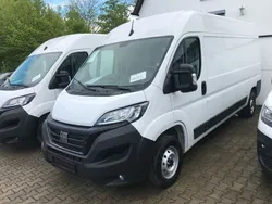 Weiß Gebraucht 2023 Fiat Ducato Van | 33.500 € (Fairer Preis)