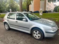 Grau Gebraucht 2003 VW Golf IV Kleinwagen | 2.750 € (Fairer Preis)