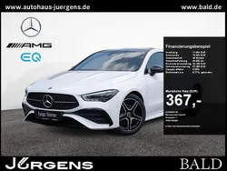 Weiss polarweiss Gebraucht 2024 Mercedes CLA200 AMG Coupé | 38.980 € (Fairer Preis)