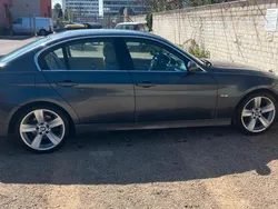 Grau Gebraucht 2005 BMW 325 Limousine | 5.000 €