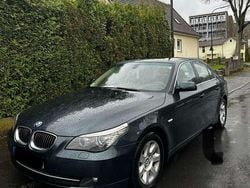 Grün Gebraucht 2008 BMW 523 Limousine | 6.000 € (Fairer Preis)