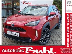 Karminarot metallic Gebraucht 2022 Toyota Yaris Hybrid Elegant | 23.976 € (Fairer Preis)
