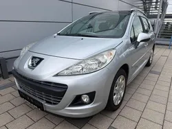 Silber Gebraucht 2011 Peugeot 207 Tendance Kombi | 1.990 € (Fairer Preis)