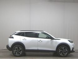 Weiss Gebraucht 2022 Peugeot 2008 Allure SUV | 15.980 € (Superpreis)