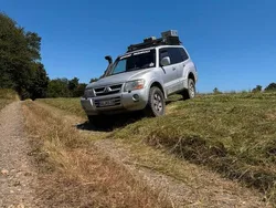 Silber Gebraucht 2003 Mitsubishi Pajero SUV | 7.999 € (Fairer Preis)