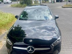 Schwarz Gebraucht 2018 Mercedes A180 Kleinwagen | 18.999 € (Fairer Preis)