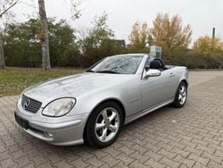Grau Gebraucht 2002 Mercedes SLK230 Cabrio | 4.900 € (Fairer Preis)