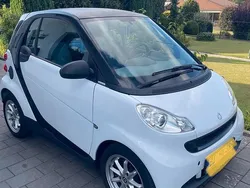Weiß Gebraucht 2011 Smart ForTwo Coupé Coupé | 3.900 € (Fairer Preis)