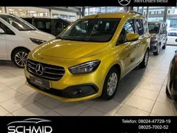 Limonitgelb Gebraucht 2023 Mercedes 180 Progressive Limousine | 28.777 € (Etwas zu teuer)
