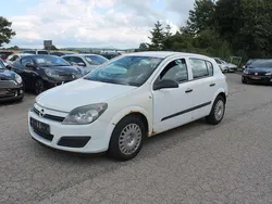 Weiß Gebraucht 2004 Opel Astra Kleinwagen | 690 € (Superpreis)