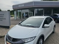White orchid pearl Gebraucht 2012 Honda Civic Comfort Limousine | 8.590 € (Fairer Preis)