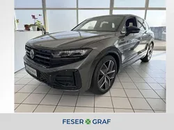 Siliziumgrau metallic Gebraucht 2024 VW Touareg Style SUV | 67.950 € (Guter Preis)