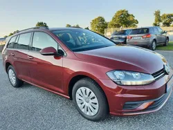 Rot Gebraucht 2019 VW Golf VII Trendline Kombi | 14.450 € (Fairer Preis)