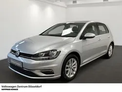 Silber Gebraucht 2018 VW Golf VII Comfortline Limousine | 15.990 € (Guter Preis)