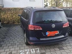 Blau Gebraucht 2019 VW Sharan Highline Van / Kleinbus | 20.800 € (Etwas zu teuer)