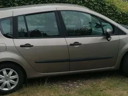Beige Gebraucht 2008 Renault Grand Modus Authentique Van / Kleinbus | 1.200 €